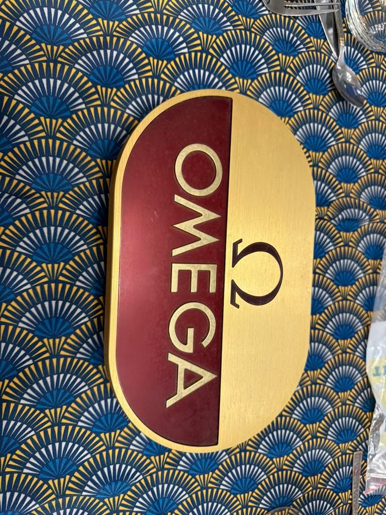 Omega ancienne enseigne pour horloger, Bijoux, Sacs & Beauté, Enlèvement, Omega
