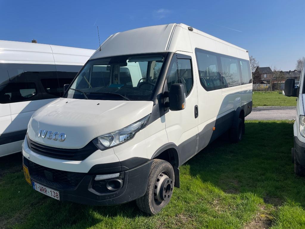 schoolbus te huur 22PL iveco daily, Auto's, Euro 6, Iveco, Wit, Particulier