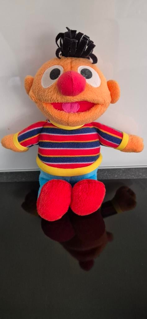 Sesamstraat Ernie knuffel Fisher Price, Kinderen en Baby's, Speelgoed | Knuffels en Pluche, Ophalen of Verzenden, Zo goed als nieuw