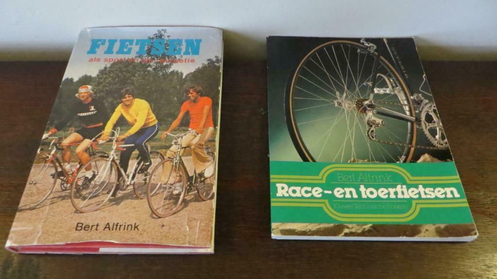FIETSEN en RACE -en TOERFIETSEN door BERT ALFRINK, Gelezen, BERT ALFRINK, Ophalen of Verzenden, Overige onderwerpen