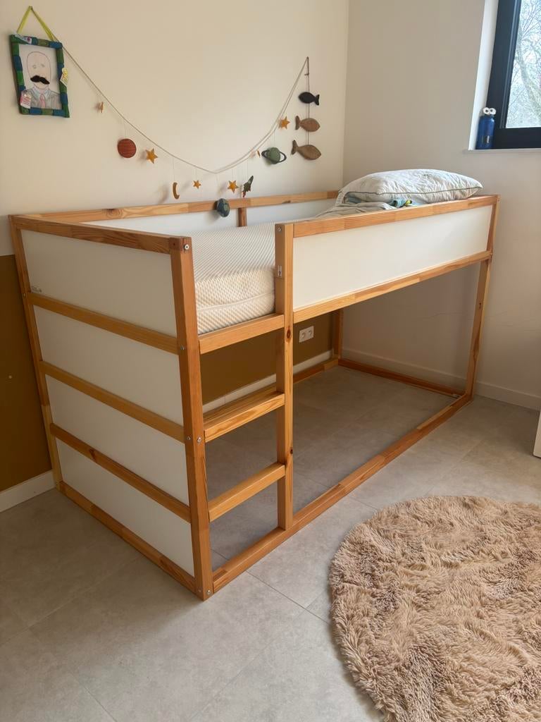 Ikea bed met matras en lattenbodem, Kinderen en Baby's, Ophalen, Zo goed als nieuw, Hoogslaper of Stapelbed