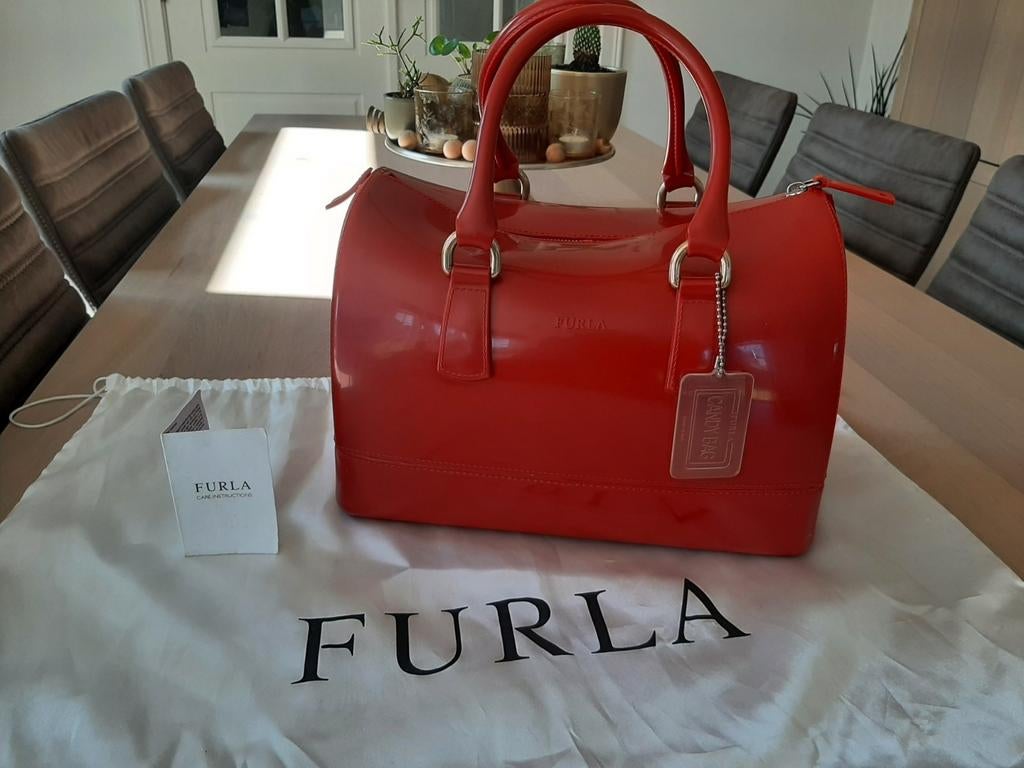 Furla Candy Bag The Original (nwpr 210eur), Handtassen en Accessoires, Tassen | Damestassen, Ophalen of Verzenden, Zo goed als nieuw