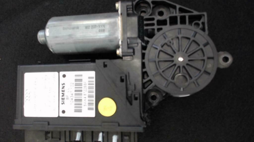 Moteur lève vitre avant gauche Audi A2 2000-2005 LP/11476, Autos : Pièces & Accessoires, Vitres & Accessoires, Audi, Utilisé, Enlèvement ou Envoi