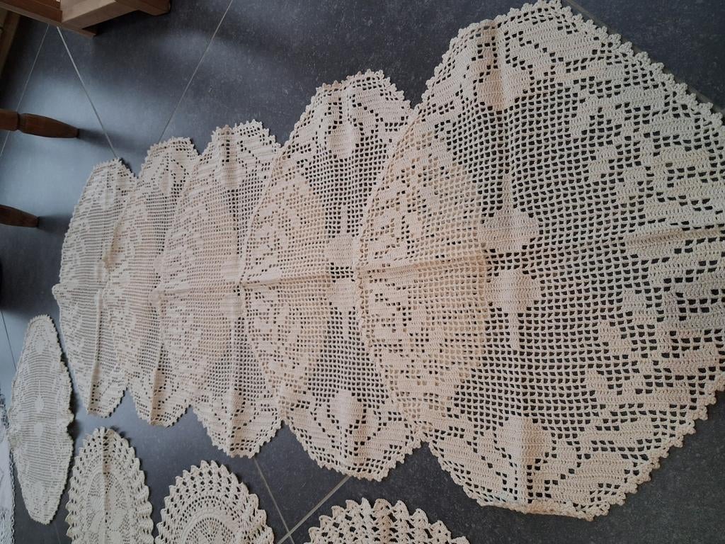 Tafel kleedjes. Ovale , ronde , smalle, Enlèvement