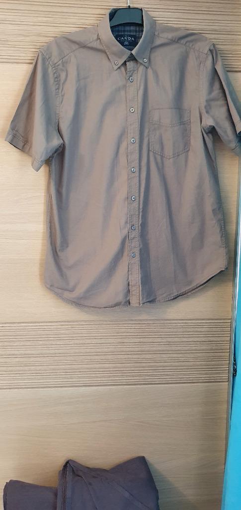 chemise brune pour homme courtes manches, Enlèvement, Porté, Brun