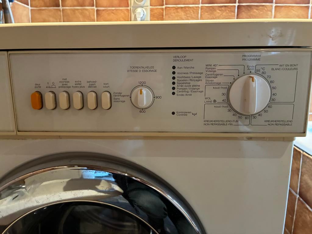 Miele wasmachine, Electroménager, Chargeur frontal, Enlèvement, Utilisé, 8 à 10 kg