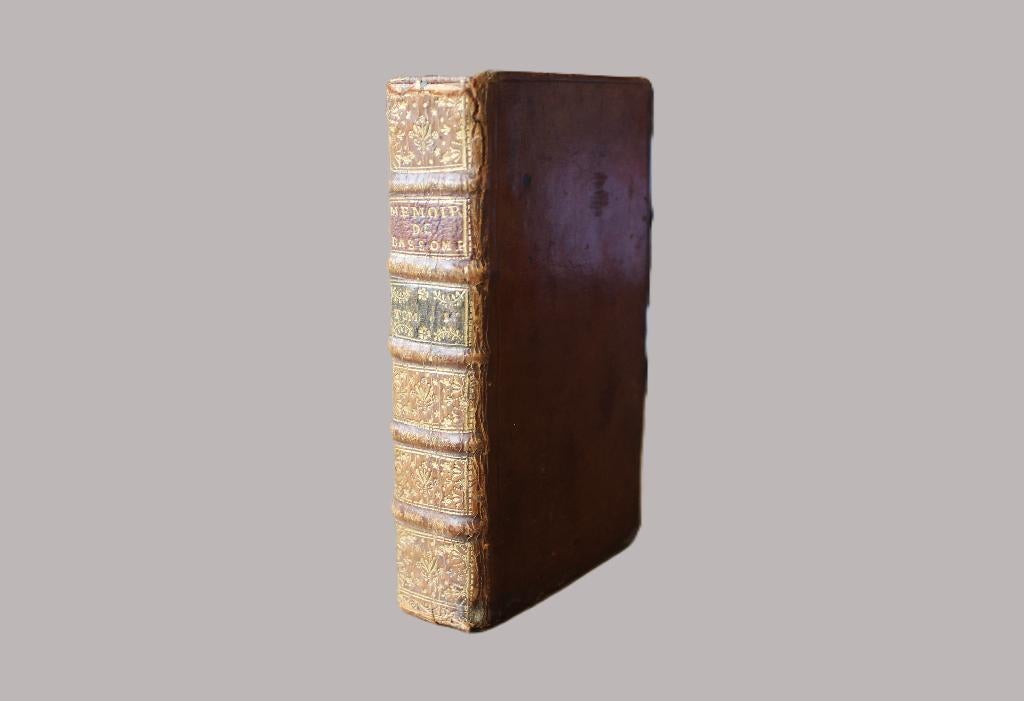 (1723) Mémoires du Maréchal de Bassompierre — Tome 1, Antiquités & Art, Envoi