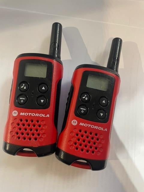 Walkie Talkie Motorola TLKR  T40 rood, Talkie-walkie ou Walkie-talkie, Avec clip de ceinture, Enlèvement, Utilisé