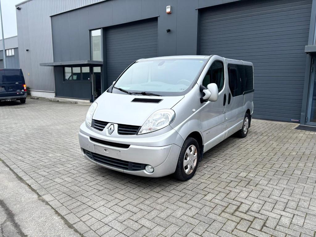 Renualt Trafiek dubbele cabine Bj 2014 Km 167.000, Auto's, Bedrijf, Te koop, Trafic