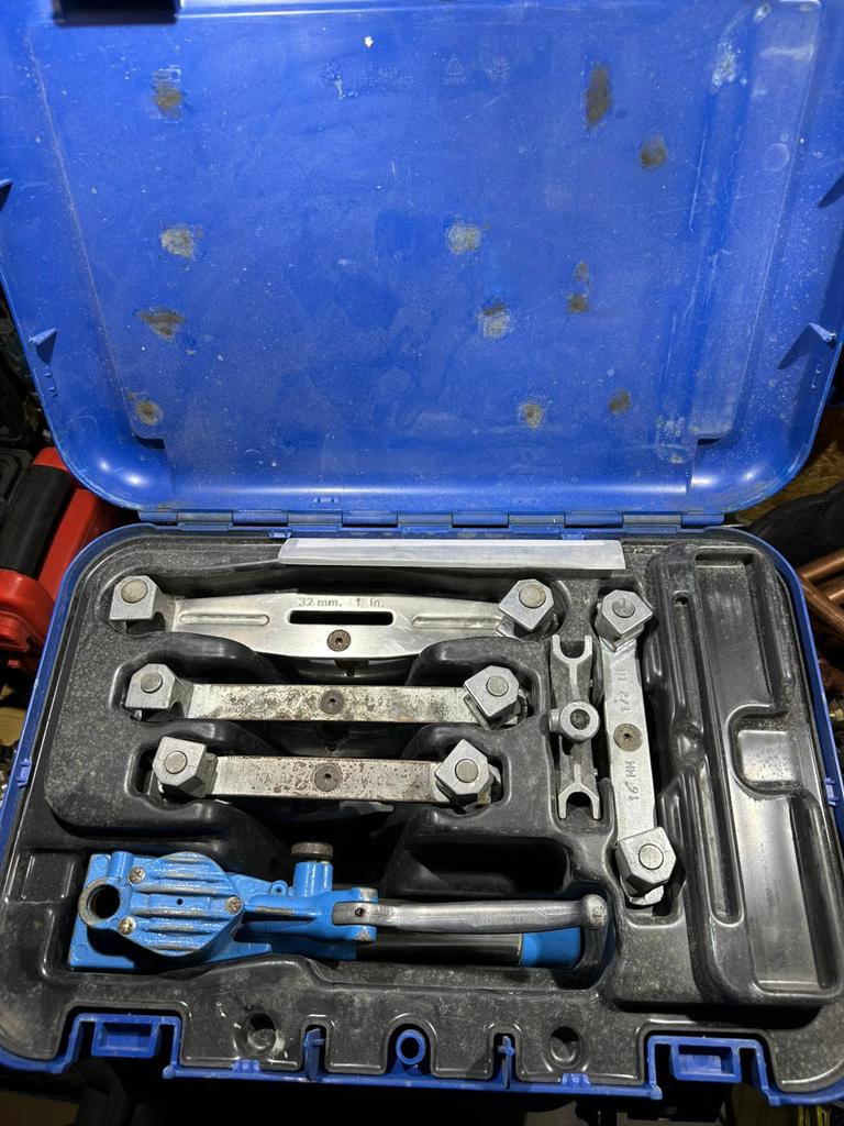Geberit Mepla hydraulische pijpenbuigmachine, Ophalen, Zo goed als nieuw