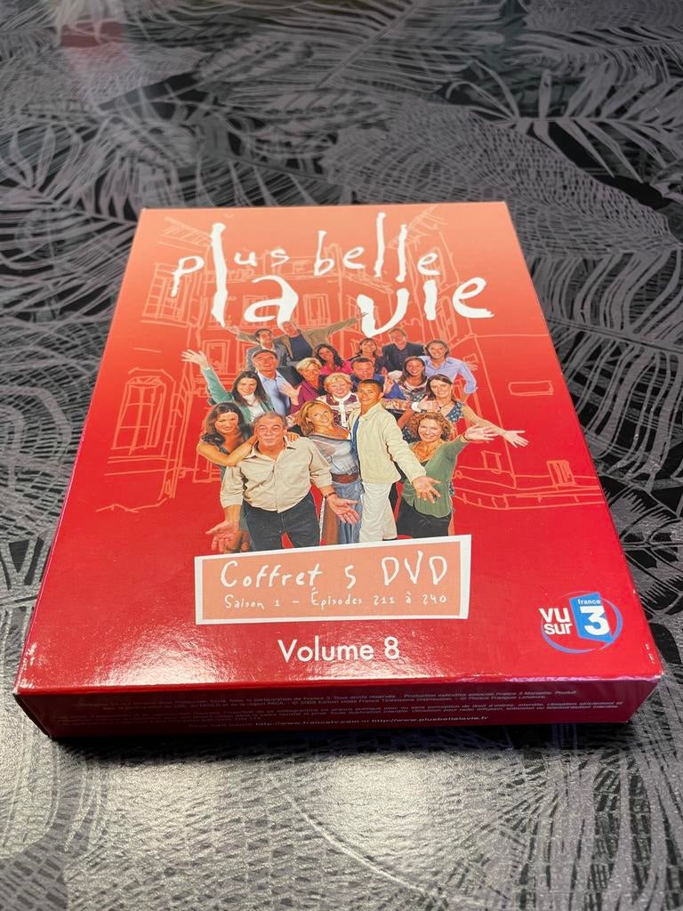 Dvd volume 8 plus belle la vie coffret 5 DVD, Tous les âges, Comme neuf, Autres genres, Coffret