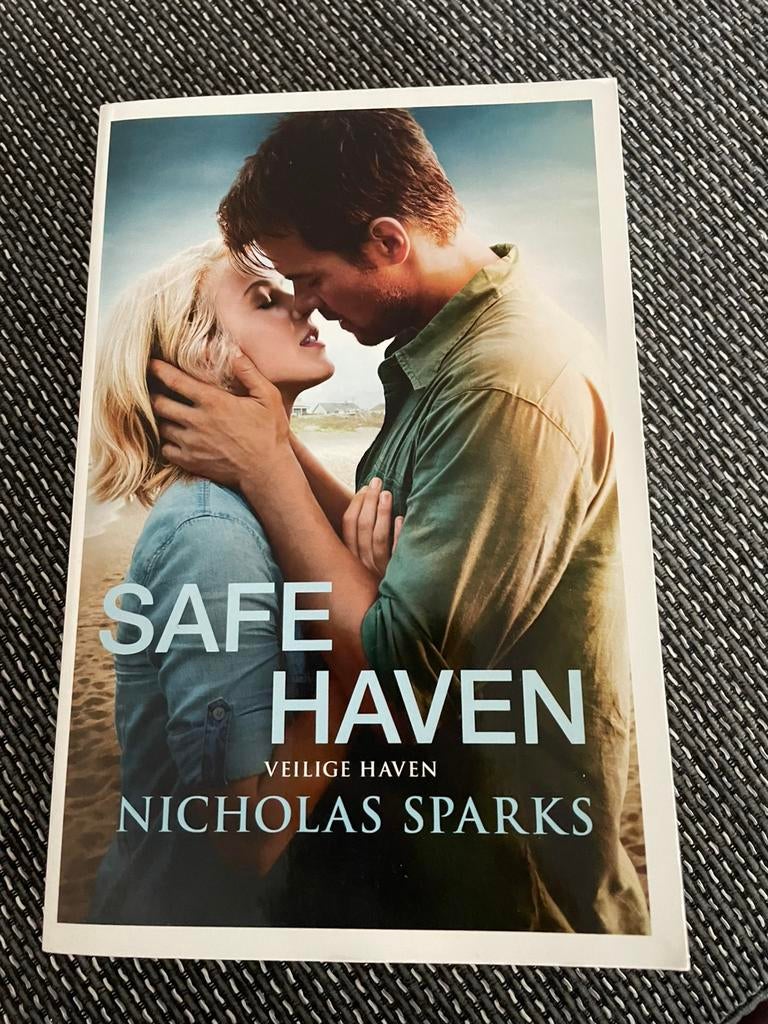Boek Safe Haven, Ophalen of Verzenden, Zo goed als nieuw,  Nicholas Sparks