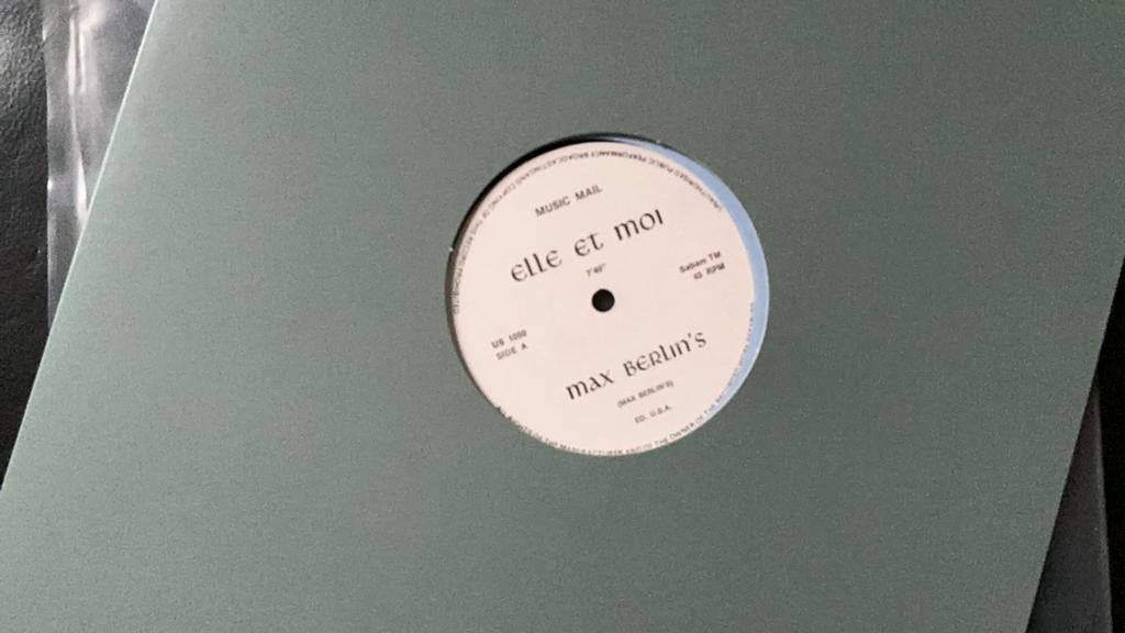 Lp. Max Berlin. Elle et moi, Ophalen