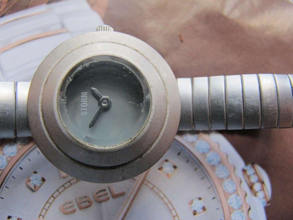 La montre Storm Quartz pour femme fonctionne bien, Antiquités & Art, Enlèvement ou Envoi
