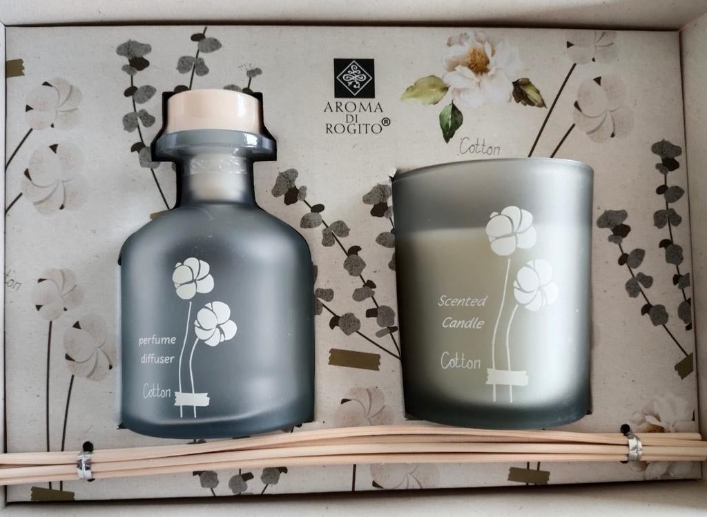 Aromaset in cadeauverpakking: geurverspreider + geurkaars, Ophalen, Zo goed als nieuw