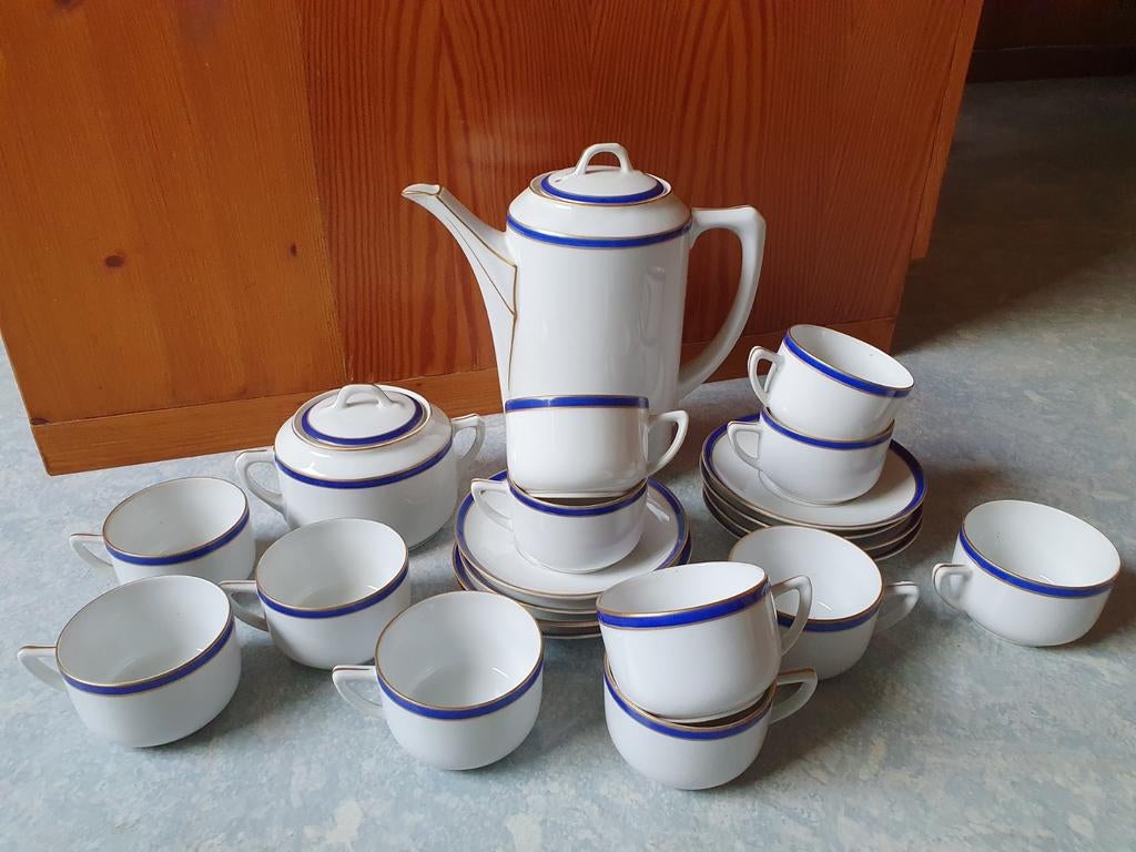 Porcelaine de Baudour De Fuisseaux service á café, Antiek en Kunst, Ophalen