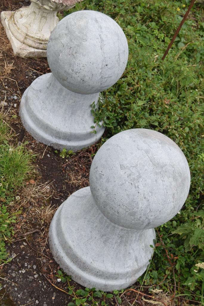 SOLDE Têtes de pilastres ,de colonnes en pierre bleue, Enlèvement, Utilisé