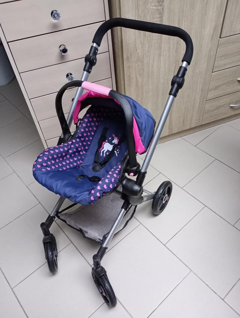 Poussette pour poupée, Enlèvement