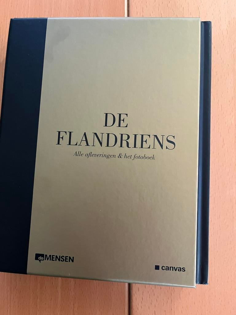 DVD TV reeks de Flandriens boek + 2 DVD, Enlèvement ou Envoi, Comme neuf