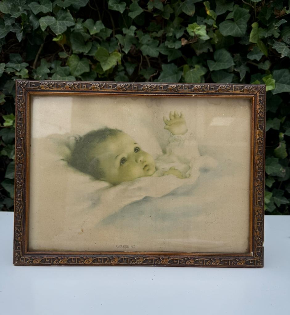 Vintage portret baby “Awakening”, Antiek en Kunst, Ophalen of Verzenden