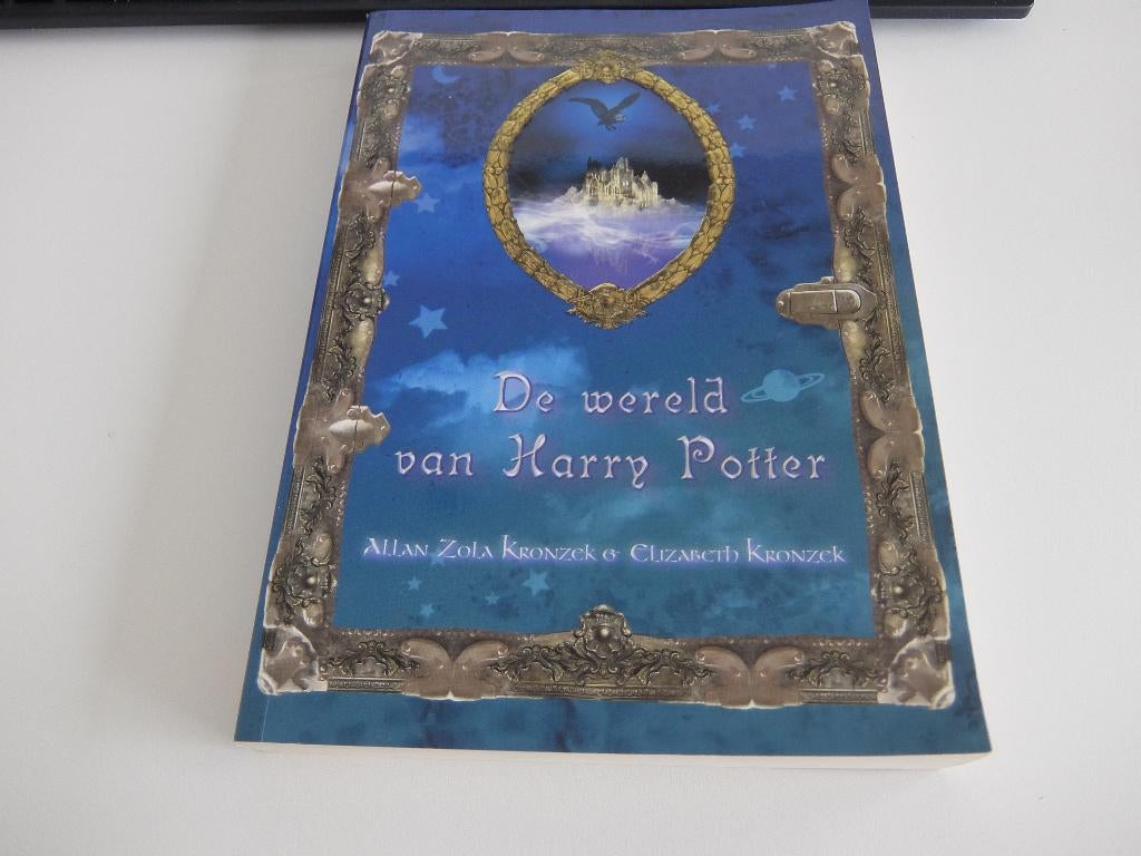 Boek De wereld van Harry Potter, Ophalen of Verzenden, Gebruikt, Boek of Poster