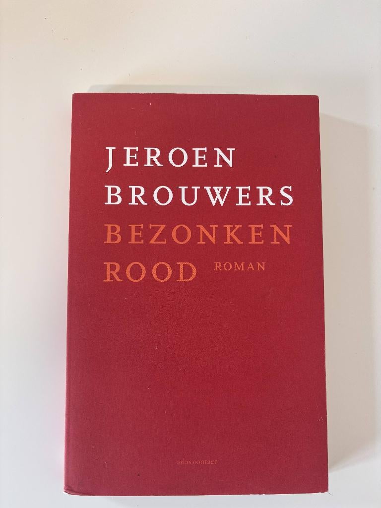 Boek "Bezonken Rood" van Jeroen Brouwers, Boeken, België, Jeroen Brouwers, Nieuw, Ophalen of Verzenden