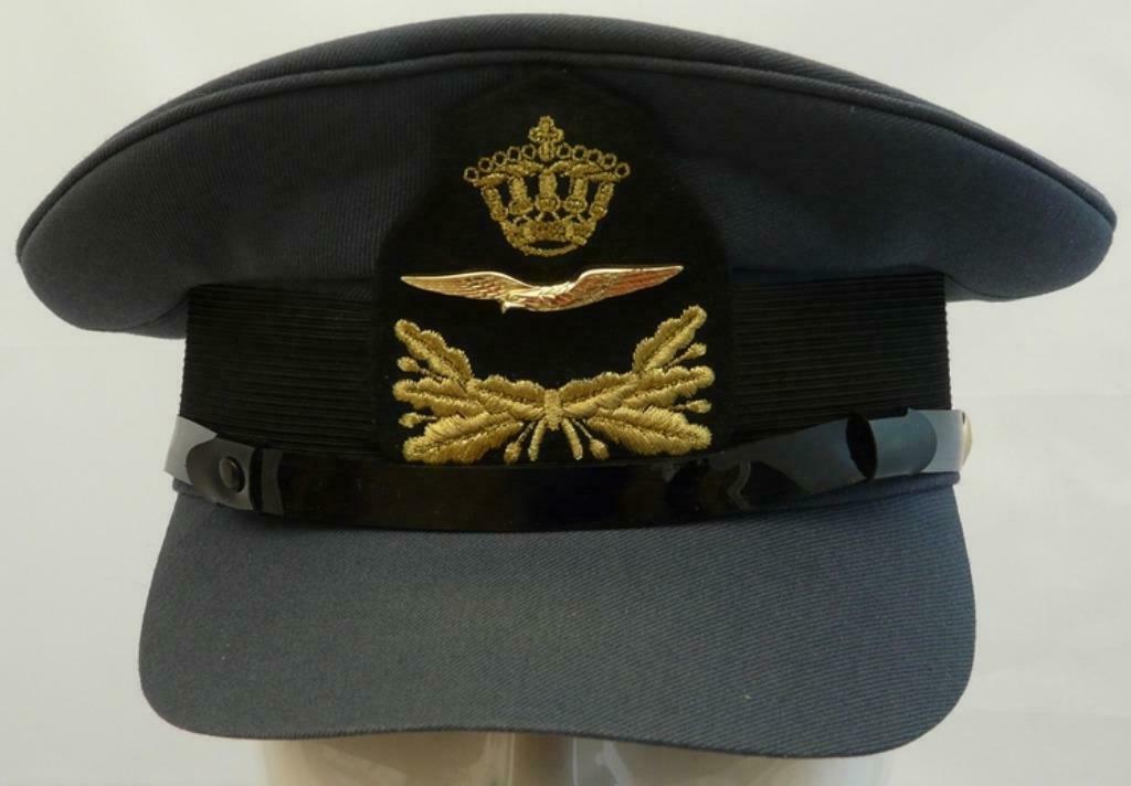 Pet Uniform DT Onderofficier (Sld-Sm) KLu, maat 56, 1990.(1), Enlèvement ou Envoi, Armée de l'air, Casque ou Béret