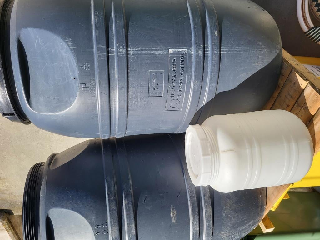 plastiek tonnen met draaideksel, Dieren en Toebehoren, Vogels | Duiven
