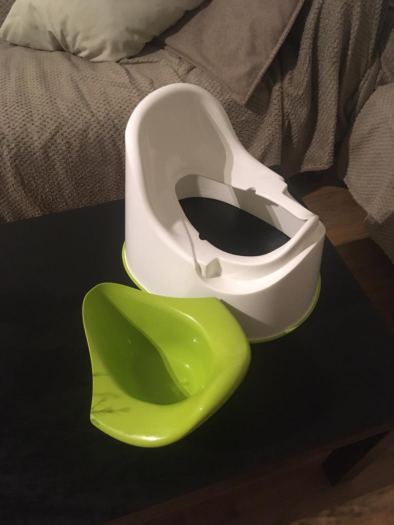 Pot enfant ikea lockig, Enfants & Bébés, Enlèvement, Comme neuf