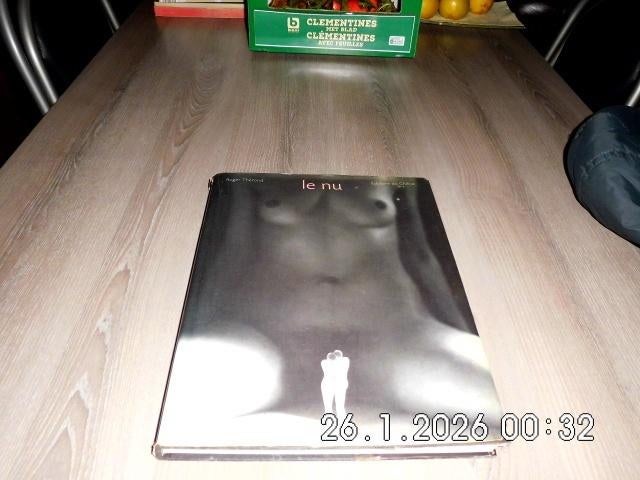 FOTOBOEK  " LE NU ", Boeken, Ophalen, Gelezen, Fotografie algemeen, ROGER THEROND