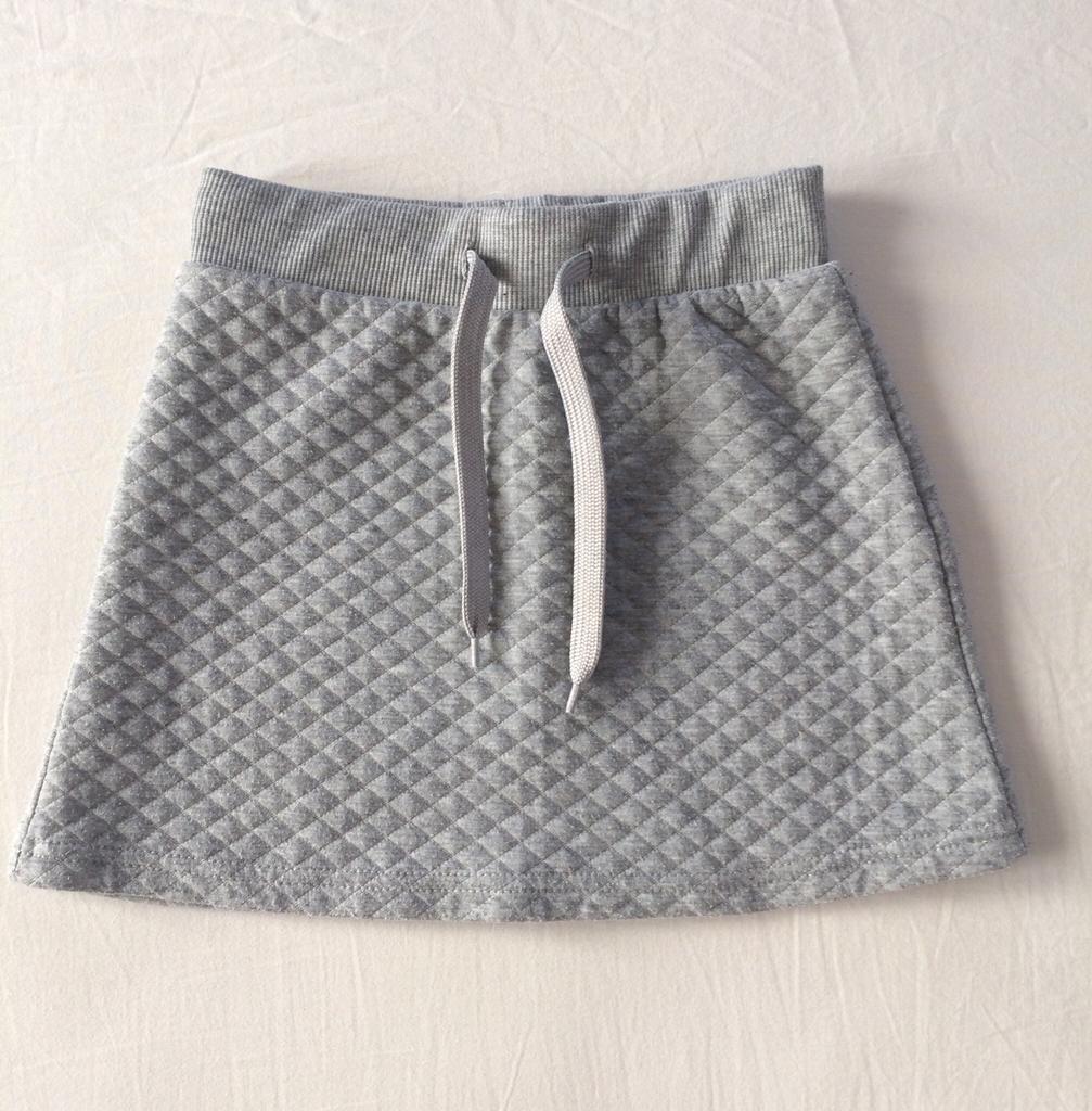 jupe grise unie 134 140 gaufrée, Enlèvement ou Envoi, Utilisé, Fille, Robe ou Jupe