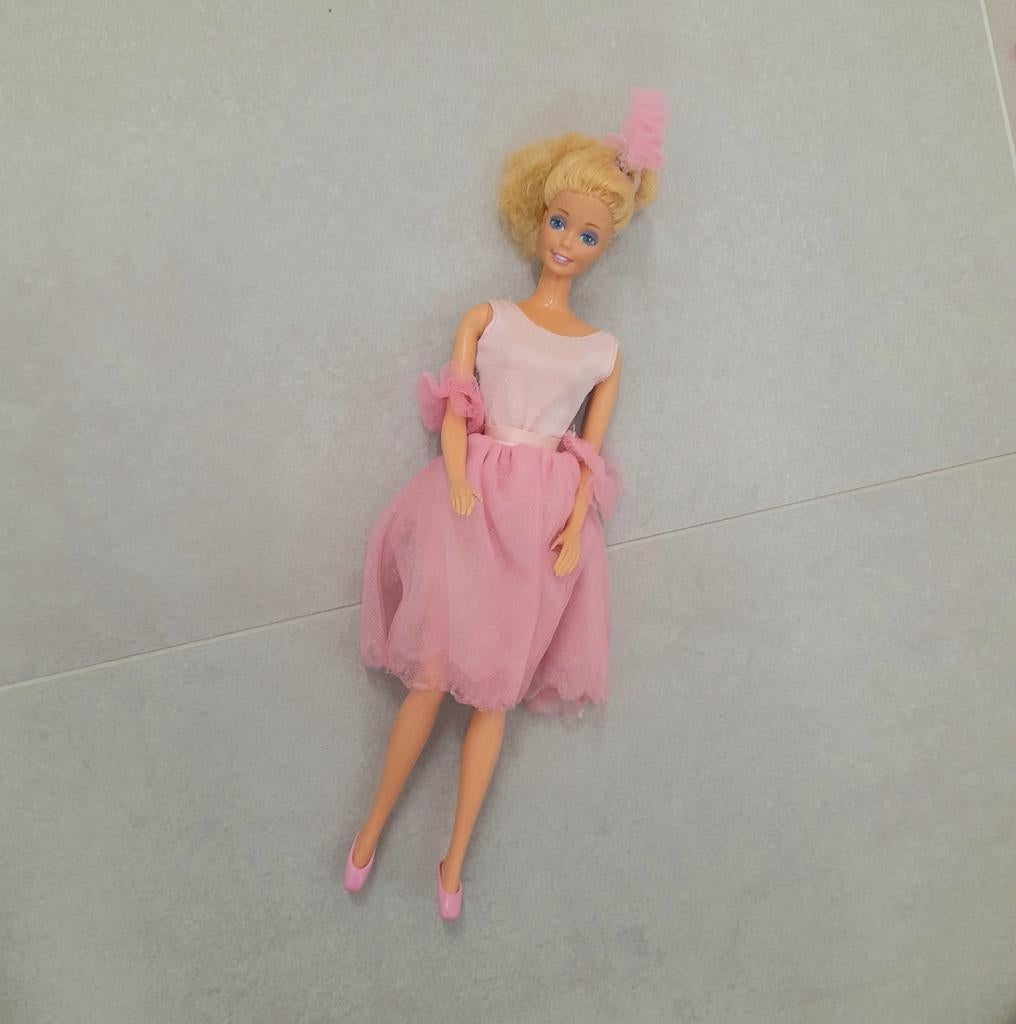 Barbie jaren 90, Kinderen en Baby's, Speelgoed | Poppen, Ophalen of Verzenden, Zo goed als nieuw