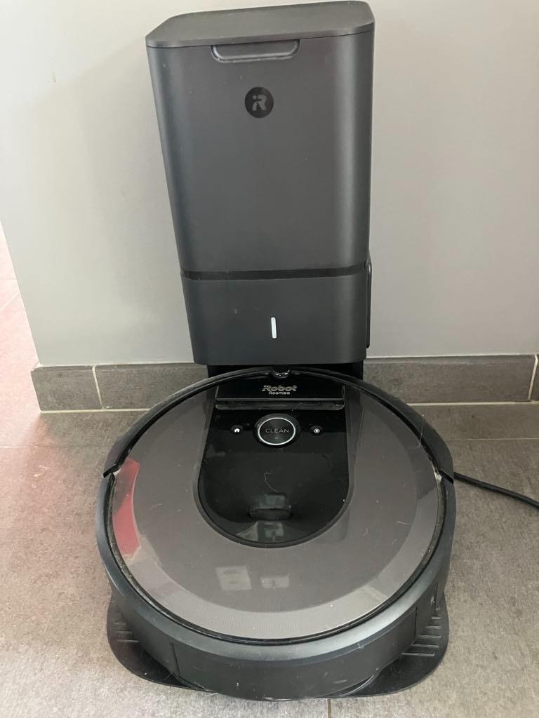 Robot Aspirateur ROOMBA I7+, Enlèvement, Utilisé, Sac à poussière, Aspirateur