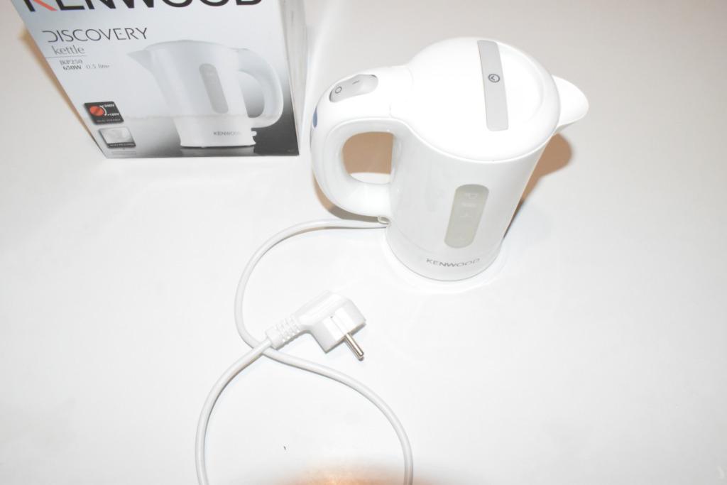 Bouilloires KENWOOD JKP250, Electroménager, Moins de 1 litre, Enlèvement ou Envoi, Comme neuf, Sans fil