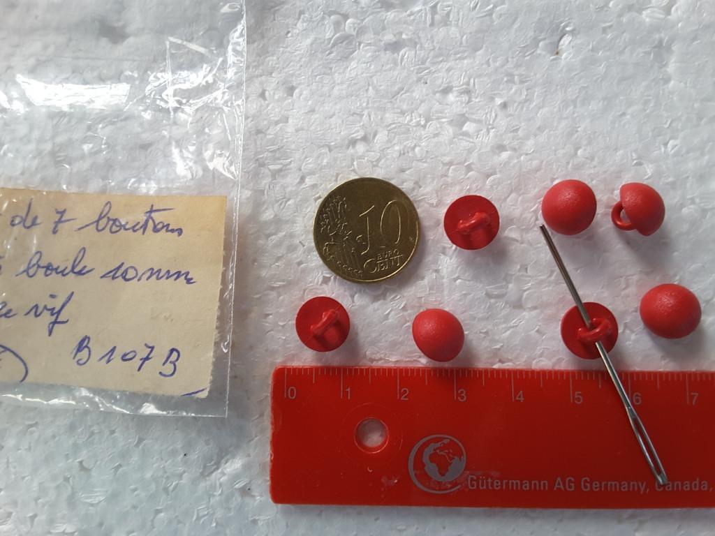 set van 7 knoopjes 10 mm knalrode halve bol met schacht B107, Ophalen of Verzenden, Nieuw, Knoop of Knopen