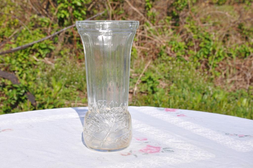 vase verre facette decor feuille, Enlèvement ou Envoi