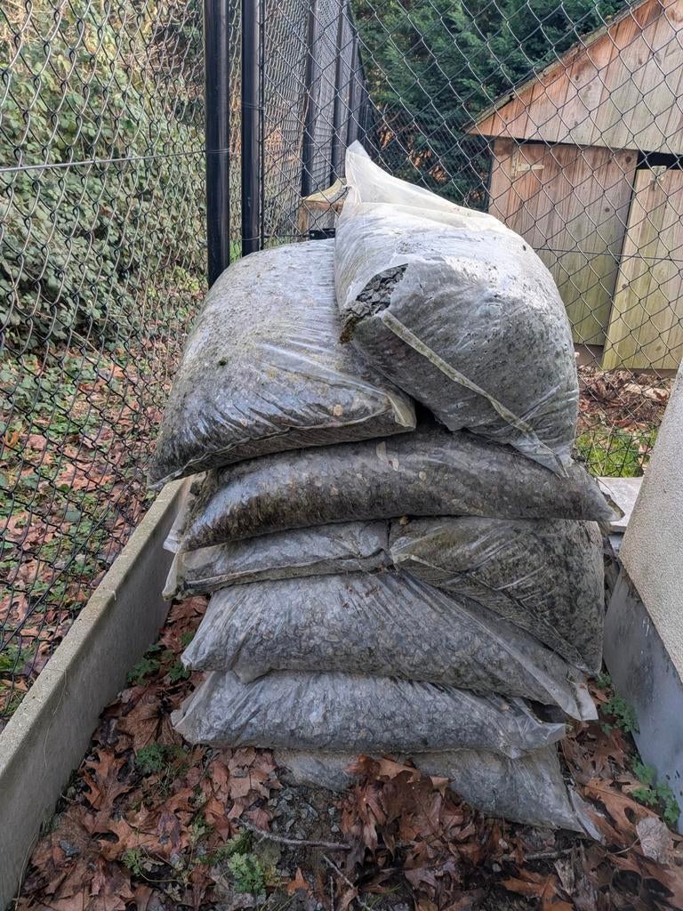 Ardenner split grijs 12 zakken van 20 kg., Ophalen
