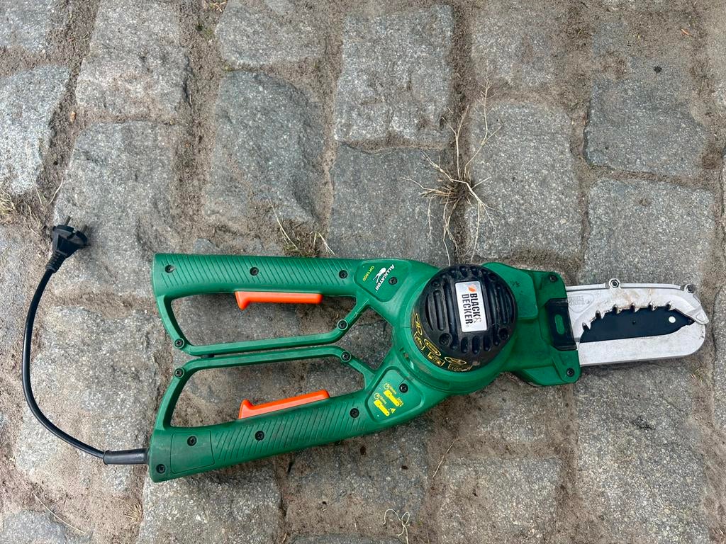 Black & Decker kettingzaag Alligator GK1000, Tuin en Terras, Ophalen, Zo goed als nieuw