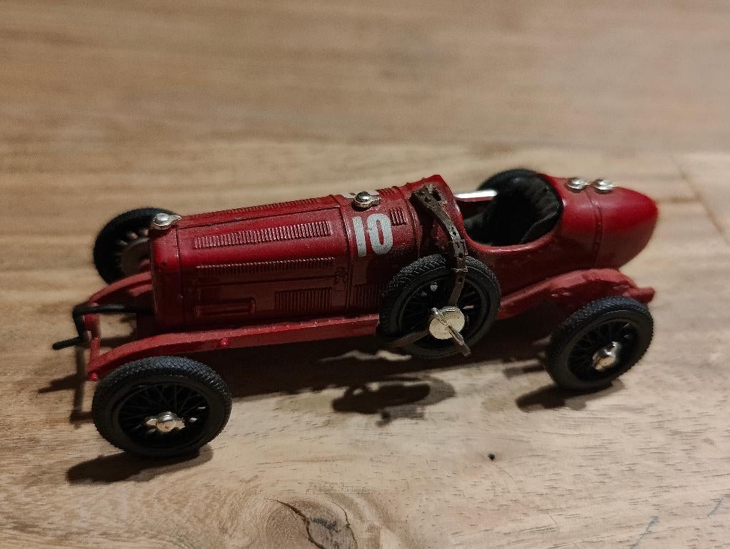 Alfa Romeo Rio-Models 1:43 - Made in Italy, Ophalen of Verzenden, Gebruikt
