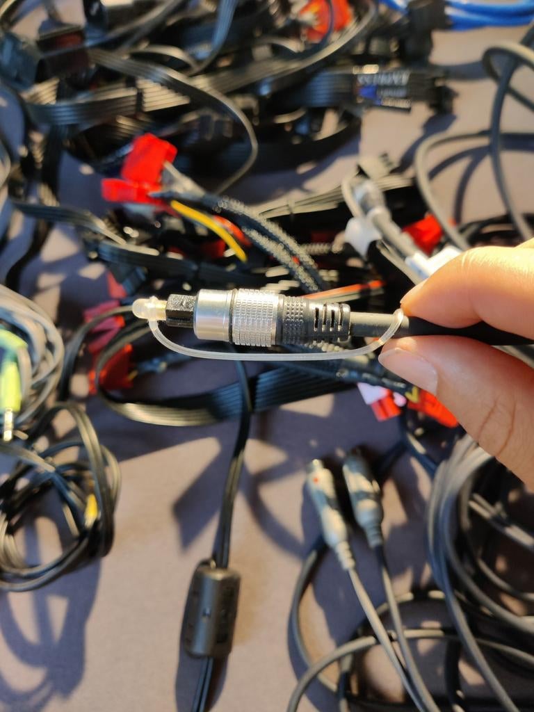 Lot kabels, Computers en Software, Pc- en Netwerkkabels, Ophalen, Zo goed als nieuw