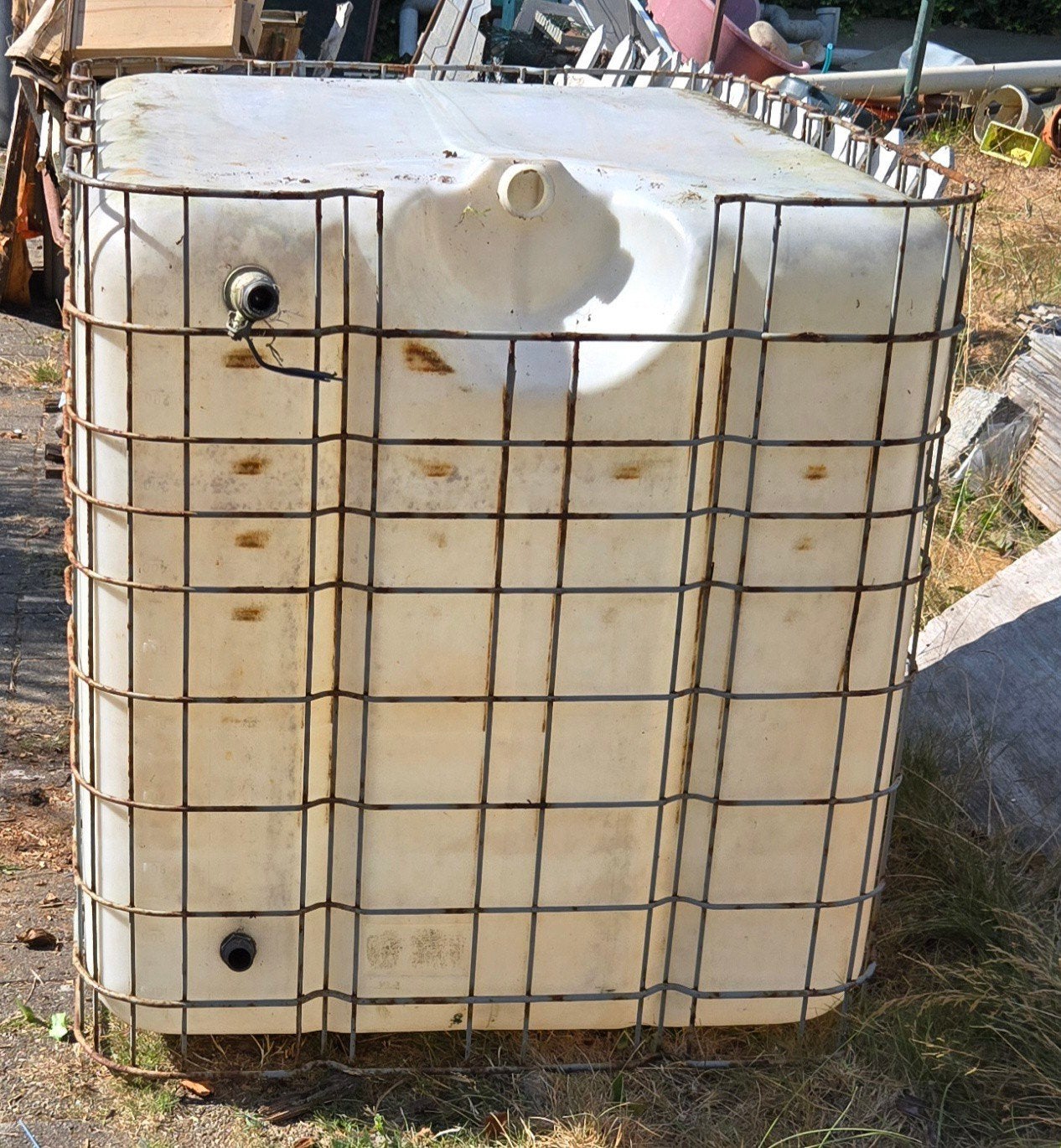 IBC, Tuin en Terras, Regentonnen, Ophalen, Gebruikt, Kunststof, Met kraantje