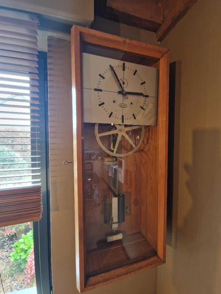 Wandklok/Pendulumklok Pragotron System Elektrocas HSH 300, Antiek en Kunst, Antiek | Klokken, Ophalen of Verzenden