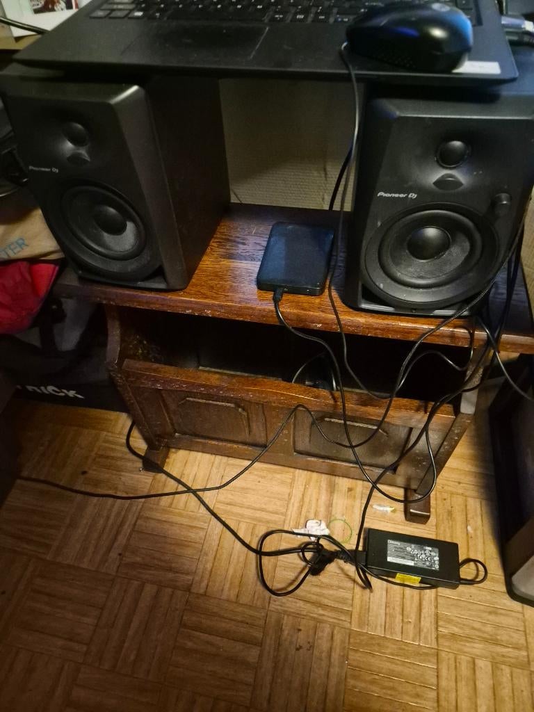 Pioneer dm 40, Enlèvement