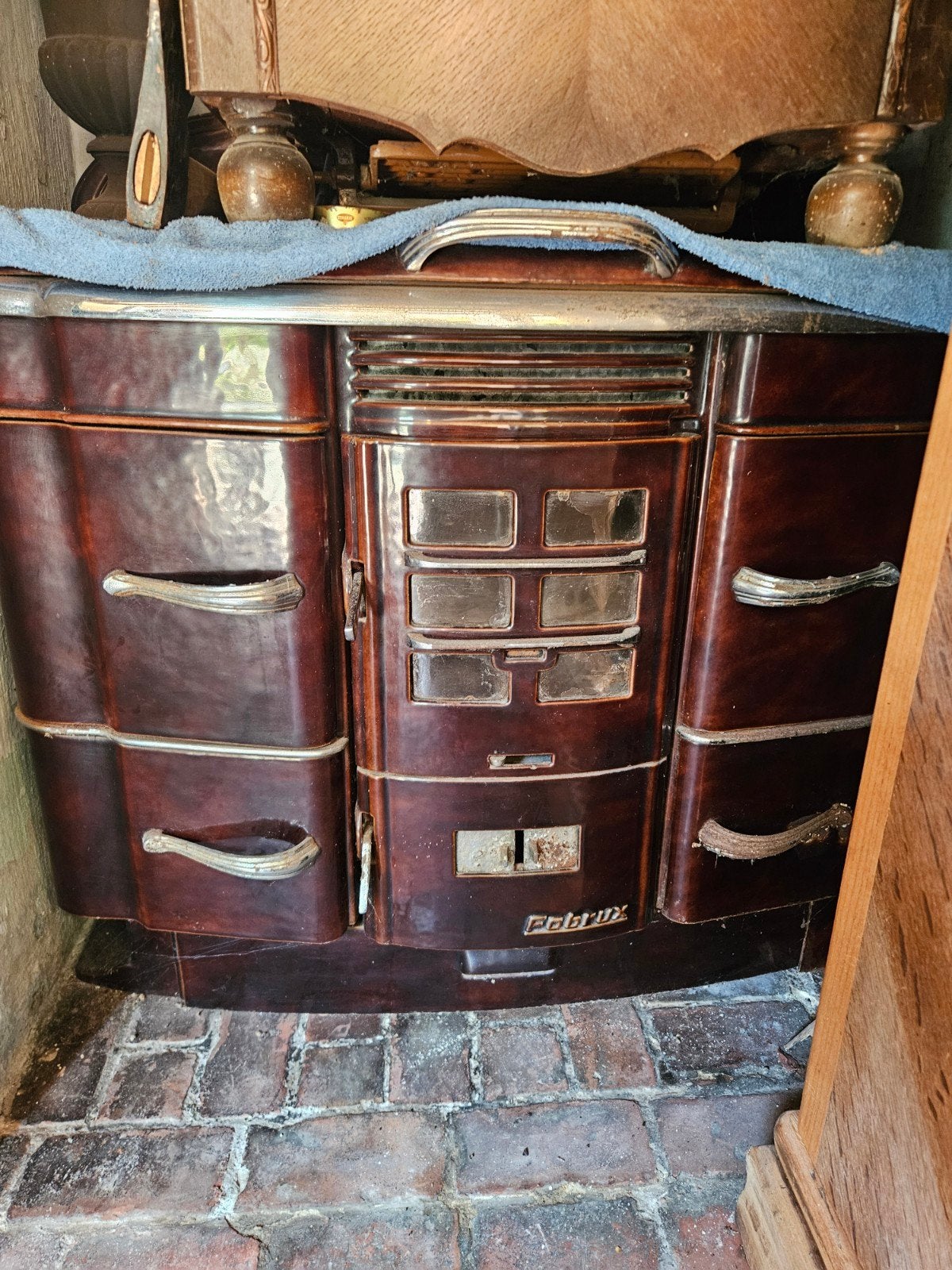 Poêle Cuisinière des années 1940. Bois ou charbon, Enlèvement