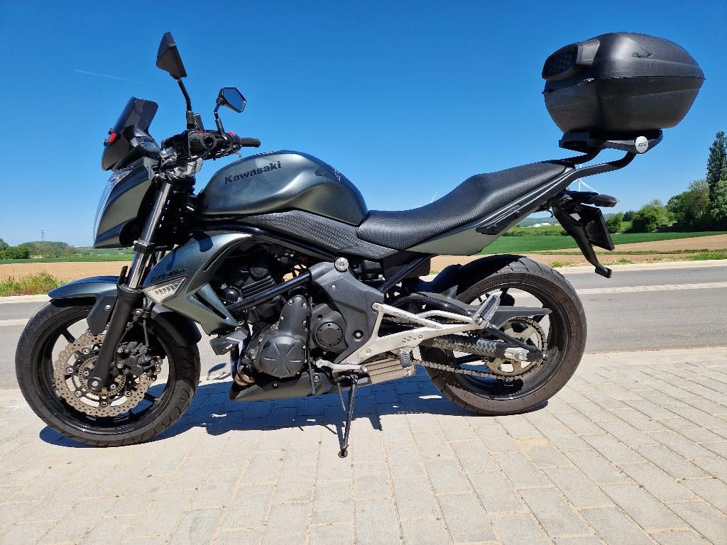 motor Kawassaki ER-6N, 2 cilinders, Gebruikt, Particulier, Meer dan 35 kW