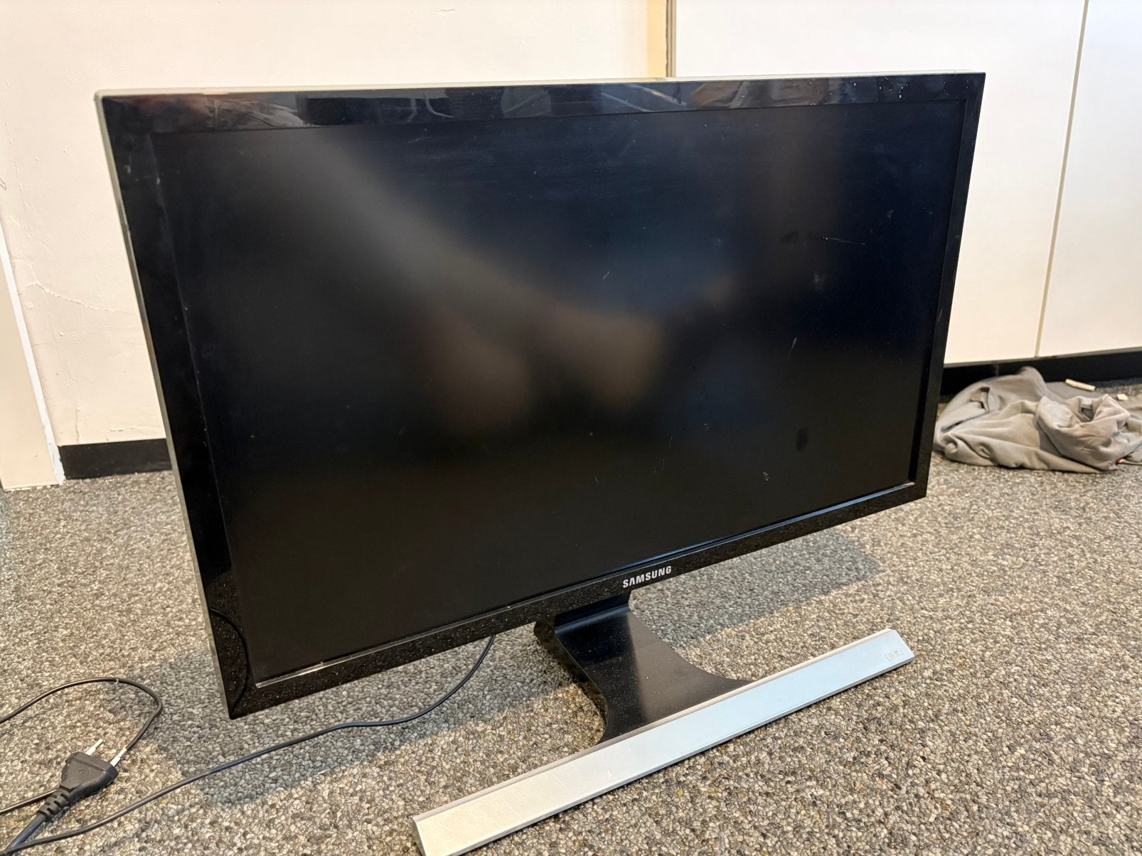 Samsung computerscherm - perfecte staat, Ophalen, Zo goed als nieuw, 60 Hz of minder
