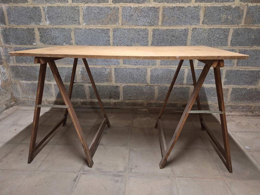 Plateau en bois sur tréteaux pliants en bois - style atelier, Utilisé, 70 à 120 cm