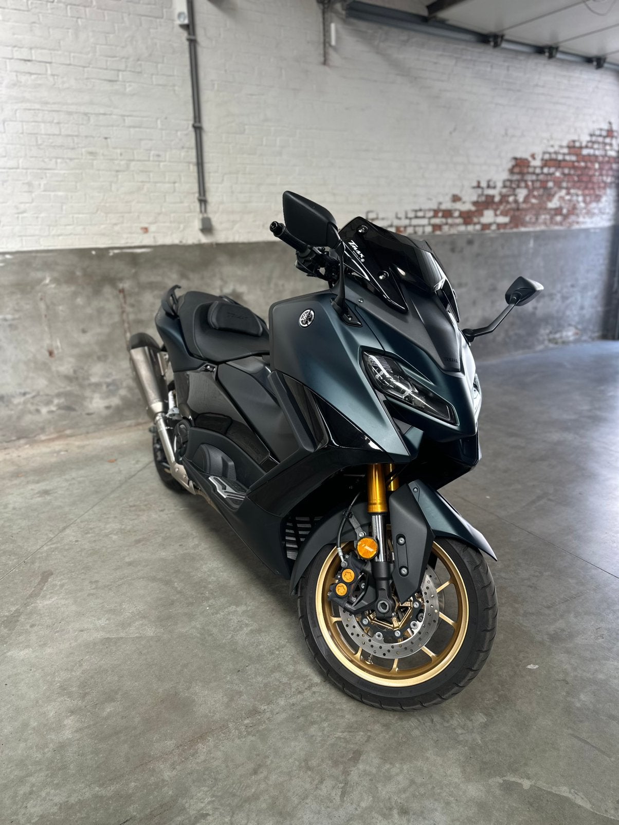 Yamaha Tmax 560 Tech Max 2022 Akrapovic 5200KM, Motoren, Motoren | Yamaha, 2 cilinders, 562 cc, Particulier, Automaat