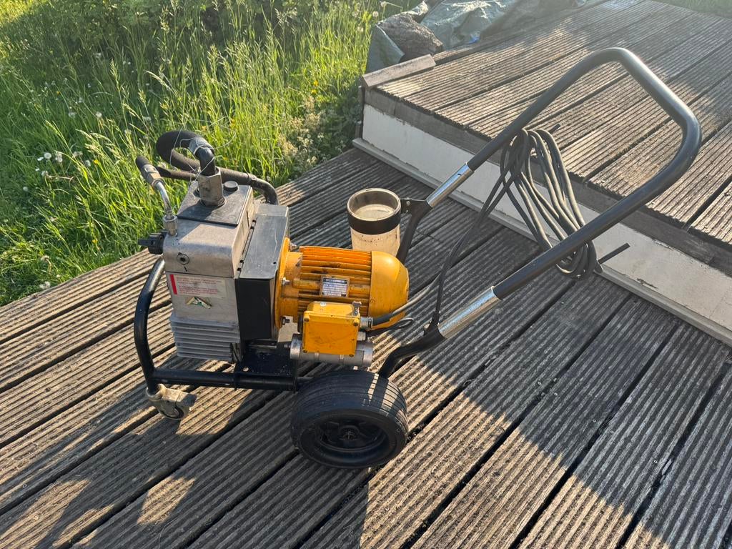 Wagner airless verfspuit finish 207 / 250 bar met toebehoren, Enlèvement, Utilisé, Peinture