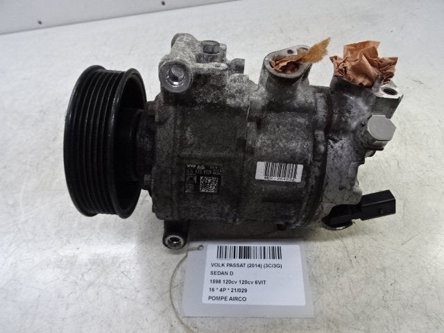AIRCO POMP Volkswagen Passat (3G2) (5Q0820803F), Gebruikt, Volkswagen, Volkswagen AG, Kundenbetreuung@volkswagen.de